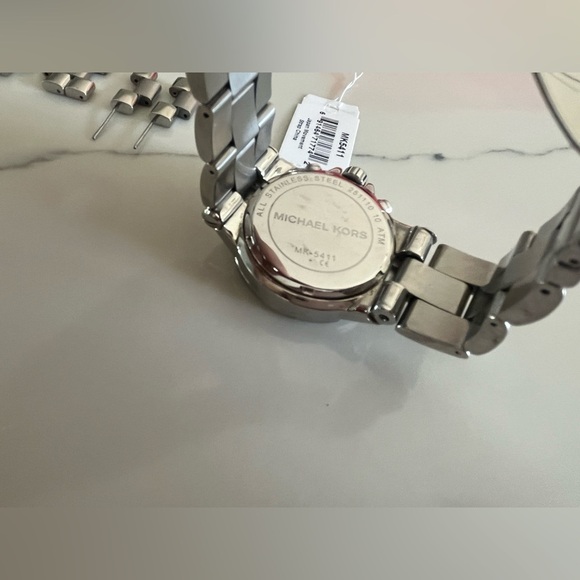 Michael Kors Stainless Steel Chronograph Ladies Watch MK5411 silver - Picture 6 of 6